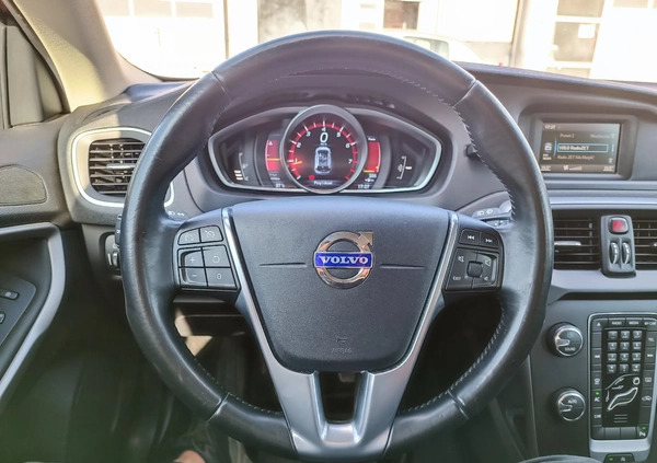 Volvo V40 cena 39900 przebieg: 171884, rok produkcji 2012 z Świętochłowice małe 379